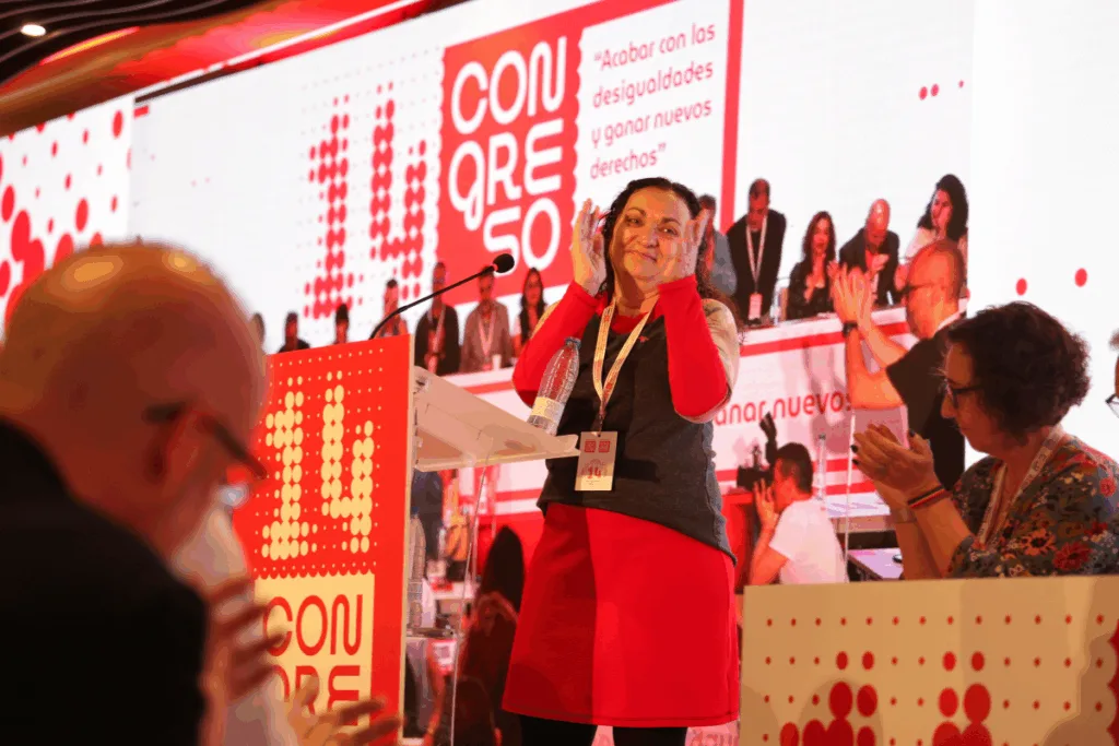 PRIORIZAR LAS LUCHAS RELACIONADAS CON LA PRECARIEDAD LABORAL, ESPECIALMENTE DE LOS SECTORES FEMINIZADOS, incorporar la perspectiva de género y la defensa de la educación pública serán bandera del mandato de Teresa Esperabé, frente a los desafíos urgentes que quiere abordar de manera colectiva: reducir la segregación escolar, fomentar la igualdad de oportunidades y luchar organizadamente contra la privatización en la educación y por la mejora de las condiciones laborales en todos los ámbitos educativos.